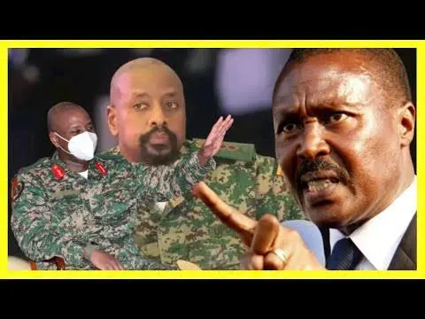 Gen Muhoozi Kainerugaba and Gen Mugisha Muntu went bare Bare-knuckle in Twitter war (PHOTO /Courtesy).