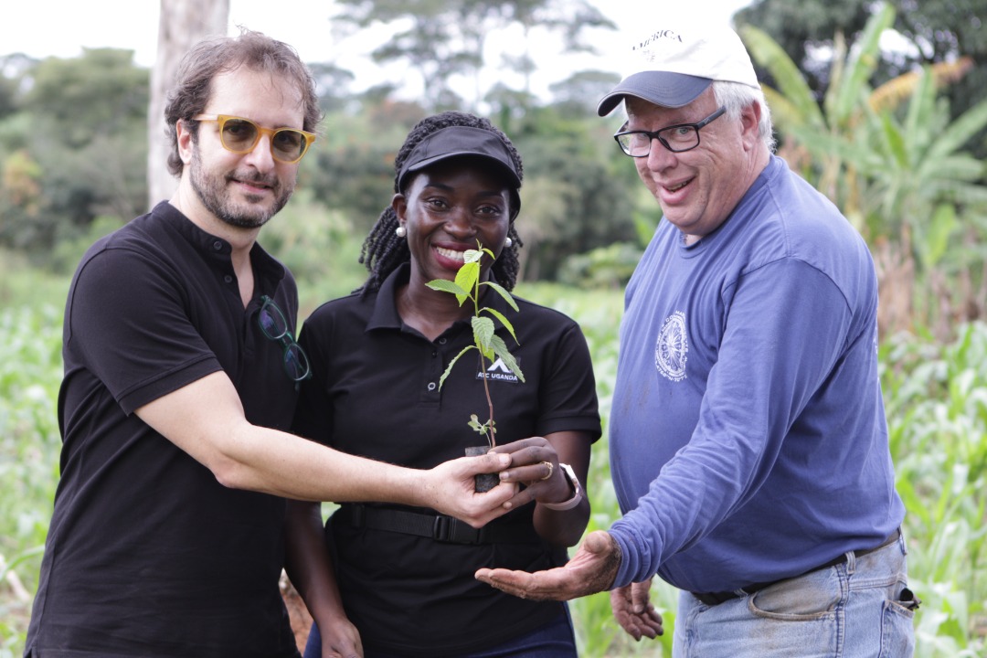 Left: Luiz Fernando de Mello Camargo, General Counsel, ATC Africa, (M) Dorothy Ssemanda, CEO, ATC Ugandan and  Steve Huggard, Consultant, American Tower (R).