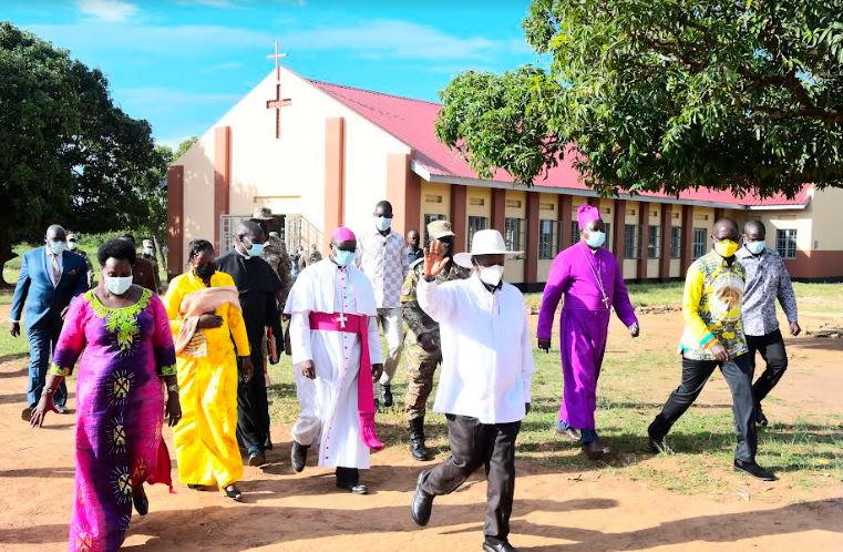 President Museveni then assured the people of the area that he will make sure they get clean piped water. 