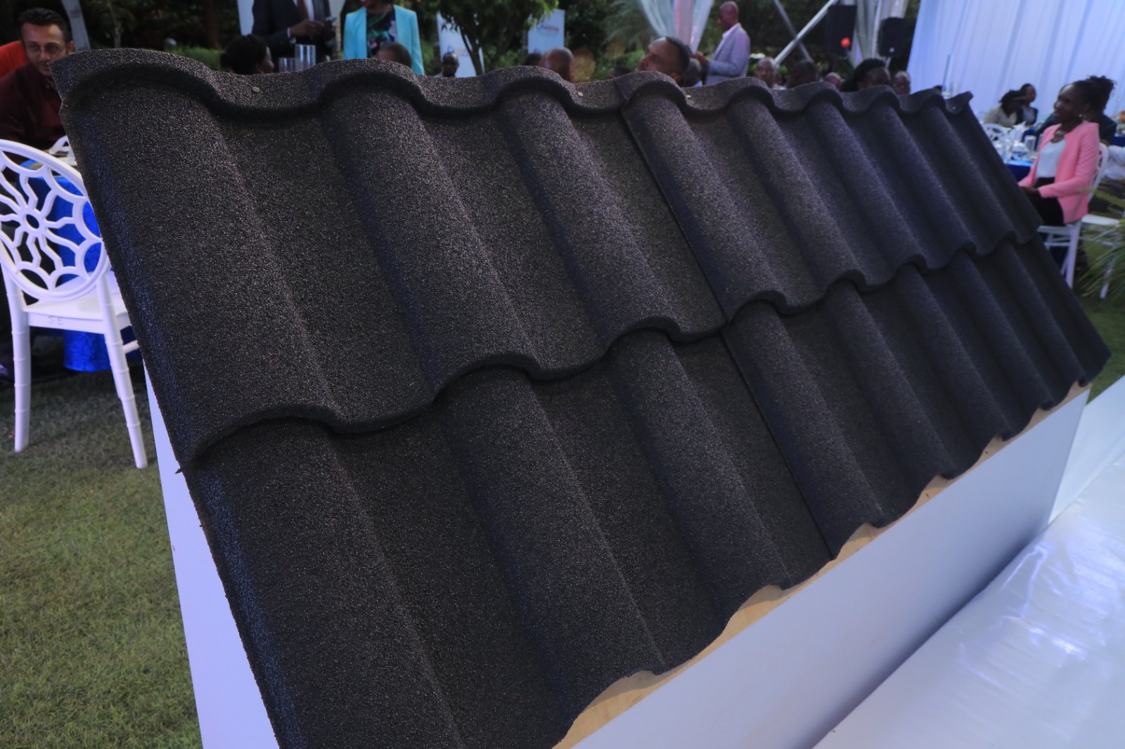 Charcoal Black shingle stone coated tiles offer excellent energy efficiency properties. The dark color absorbs and retains less heat, helping to regulate indoor temperatures and potentially reducing cooling costs during hot summers. This energy-saving feature contributes to a more sustainable and environmentally friendly home.