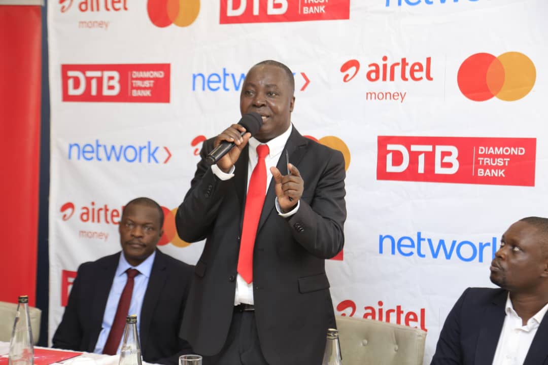 Japhet Aritho, Managing Director Airtel Mobile Commerce Uganda Limited explaining to the audience how the newly launched Airtel Global Pay Card works. The Airtel Global Pay Card was launched today—a virtual prepaid card designed to provide Ugandans a secure and convenient way to make international payments.